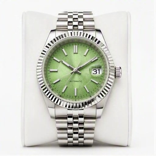 Day-date, green textured ground